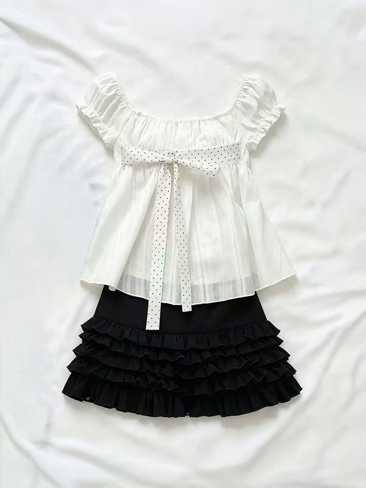Puff Sleeve Blouse - Süßes koreanisches Mode-Set mit gepunkteter Schleife,