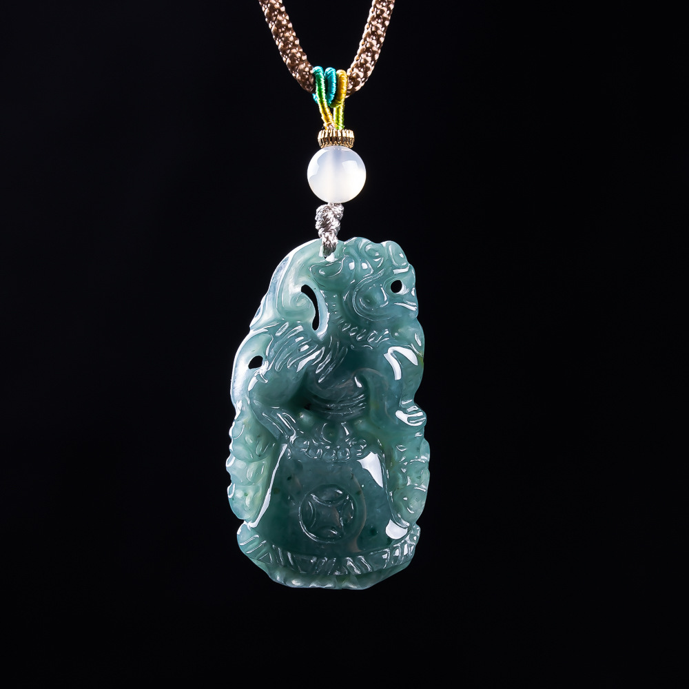 Women'S Fashion Gifts - Burmesischer Jadeit Pixiu Anhänger Designer Edelstein