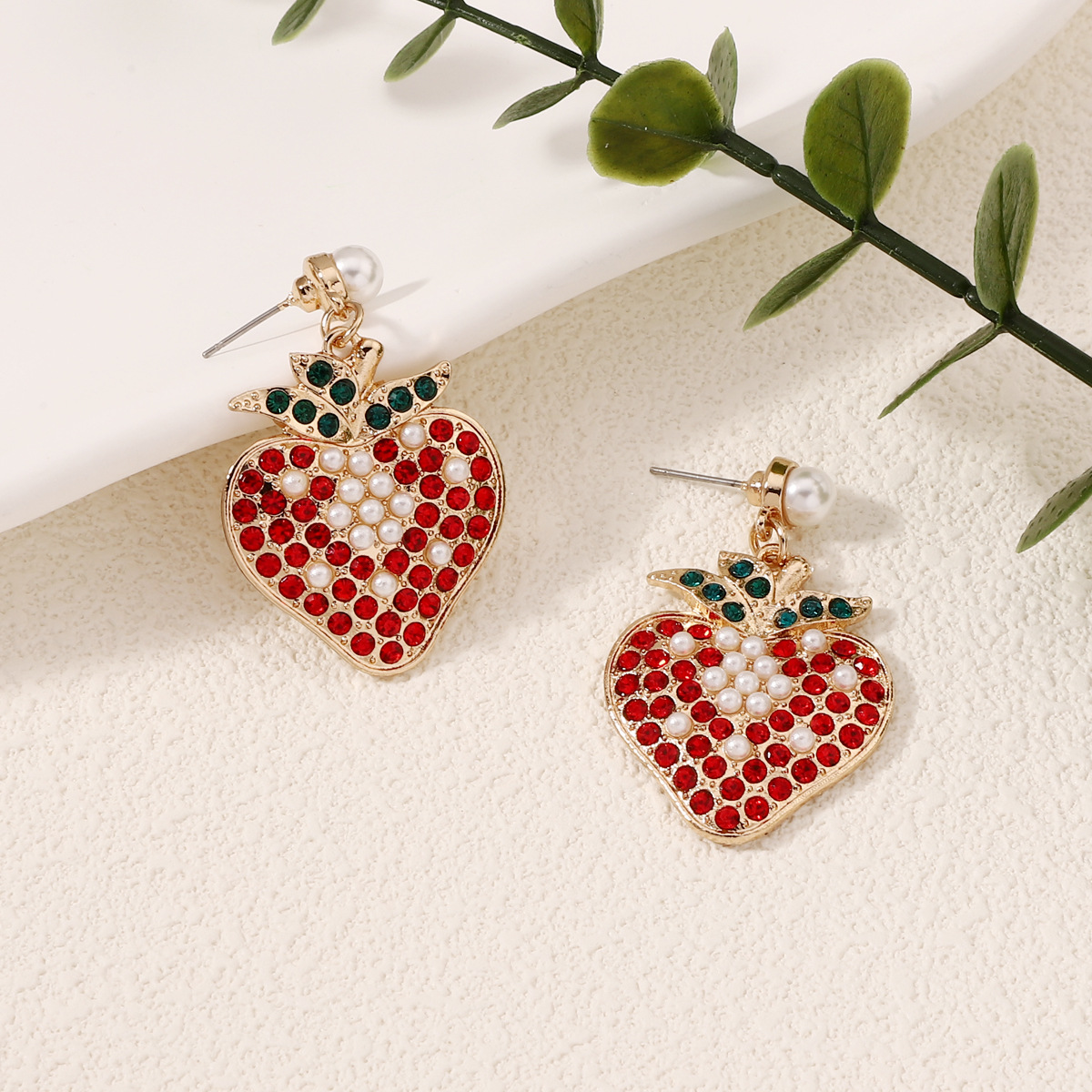 Yiwu Schmuck E-Commerce Erdbee – Women'S Fashion E Commerce Bewertung und Preis