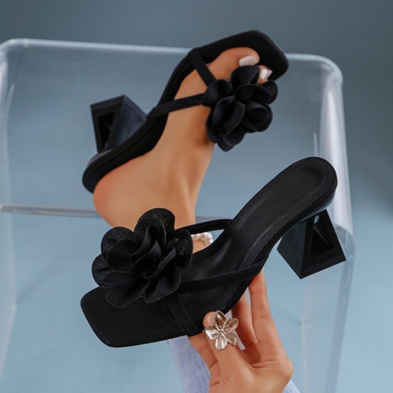 Damen-Sandalen mit 3D-Blumende – Spaghetti Strap Dress Bewertung und Preis